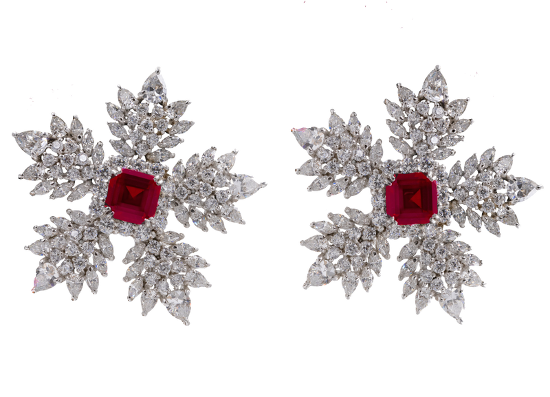 Rouge Noël Earrings